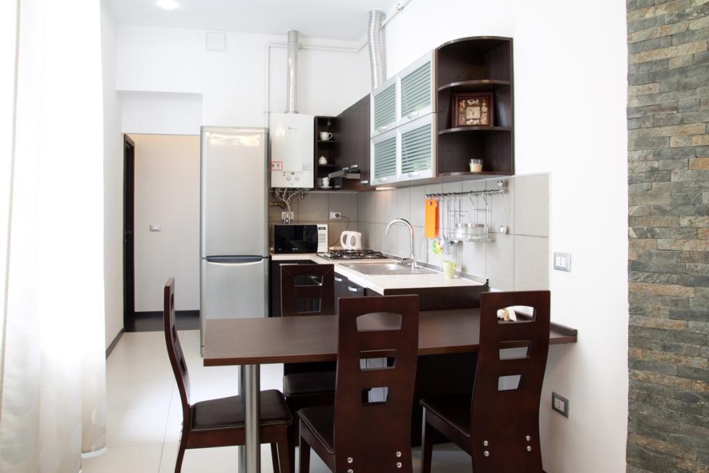 Your Comfortable Stay In Apartment Next To Opera House 利沃夫 外观 照片