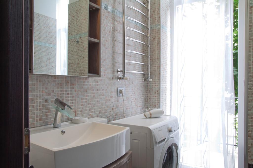 Your Comfortable Stay In Apartment Next To Opera House 利沃夫 外观 照片
